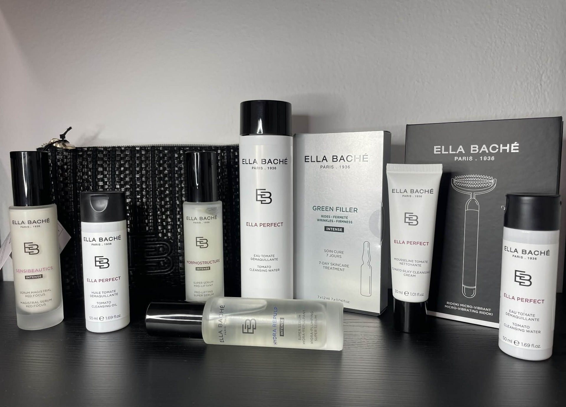 Ella Baché – Perfect line